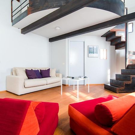 Antica Via Volta - The House Of Travelers Apartment Комо Екстериор снимка