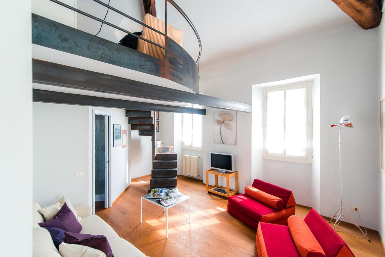 Antica Via Volta - The House Of Travelers Apartment Комо Екстериор снимка