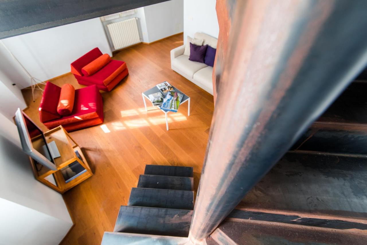 Antica Via Volta - The House Of Travelers Apartment Комо Екстериор снимка
