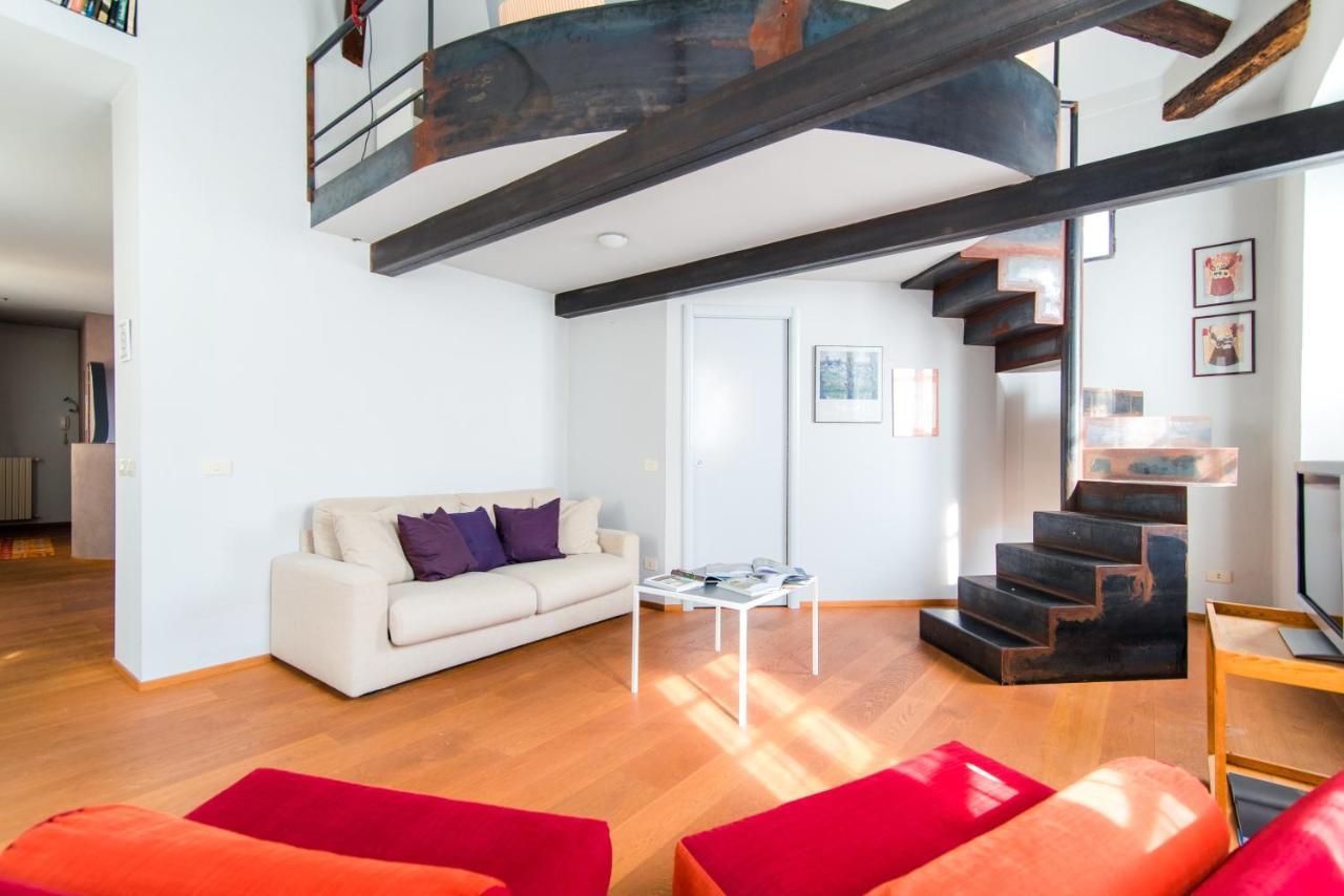 Antica Via Volta - The House Of Travelers Apartment Комо Екстериор снимка