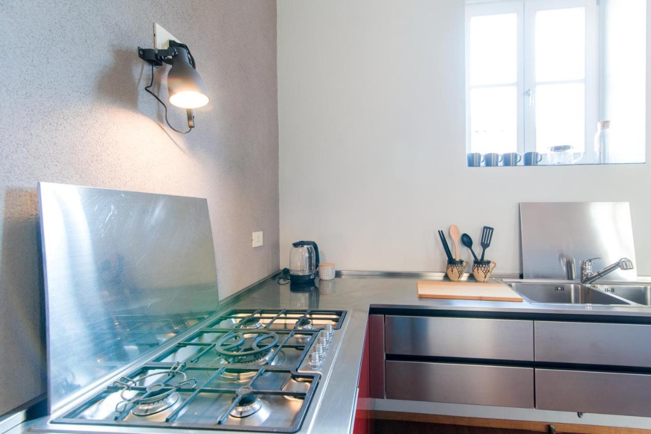 Antica Via Volta - The House Of Travelers Apartment Комо Екстериор снимка